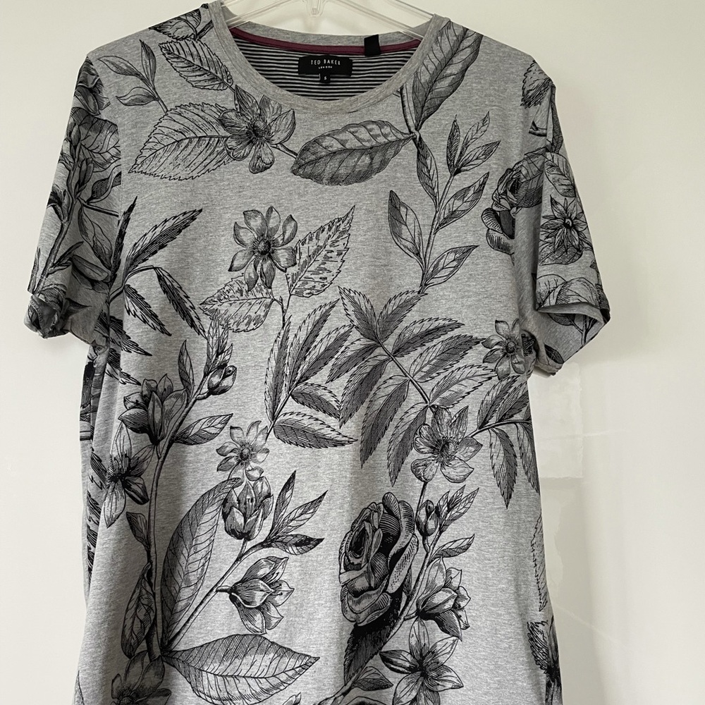 TED BAKER Short Sleeve T-Shirt Gray/Black Sz5/US L